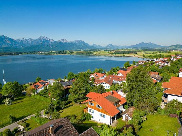 Apartament wakacyjny dla 4 osób, z Balkon i Taras oraz Ogród i Widok w Forggensee