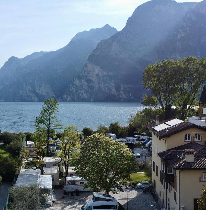 Camping pour 2 personnes, avec vue et jardin, animaux acceptés