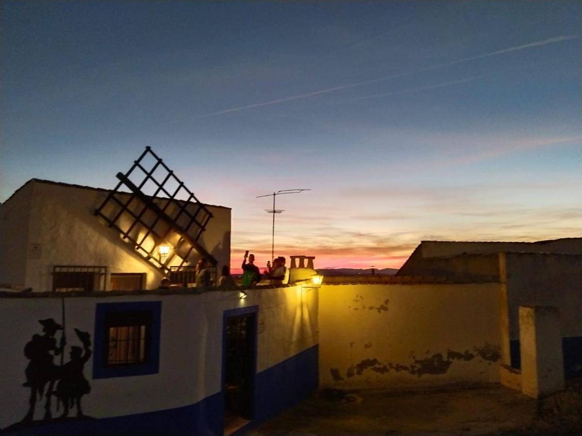 Casa Cueva El Atardecer in Campo de Criptana, Provincia de Ciudad Real