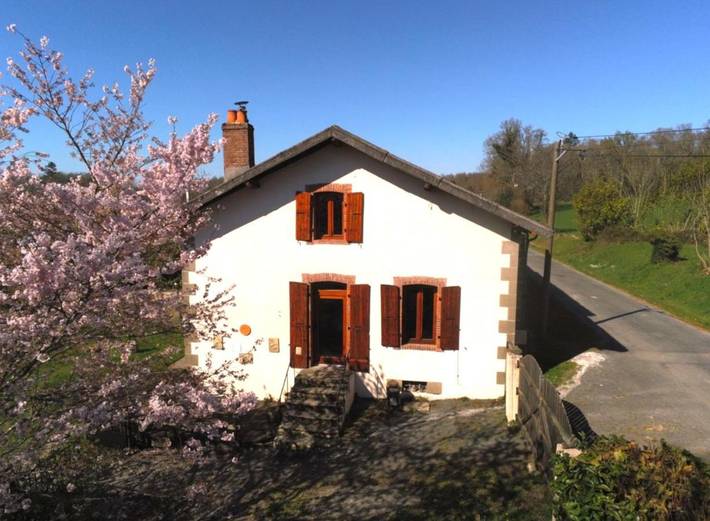 Location de vacances pour 6 personnes, avec Terrasse à Saint-Bazile