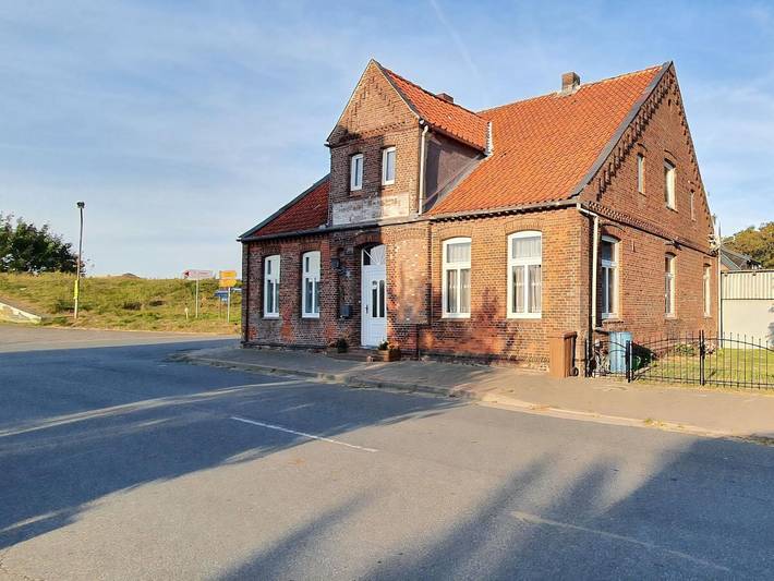 Ferienhaus für 13 Personen, mit Pool und Garten in Balje