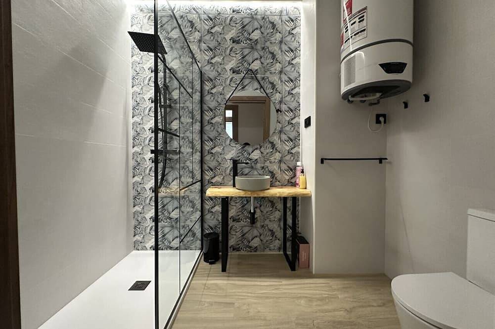 Entire apartment, Flower Deluxe - Garden Bass - 6084 in Noja, Cantabrian Coast