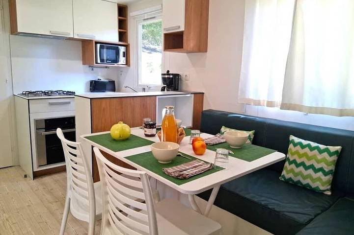 Mobil home pour 4 personnes à Belmont-sur-Rance