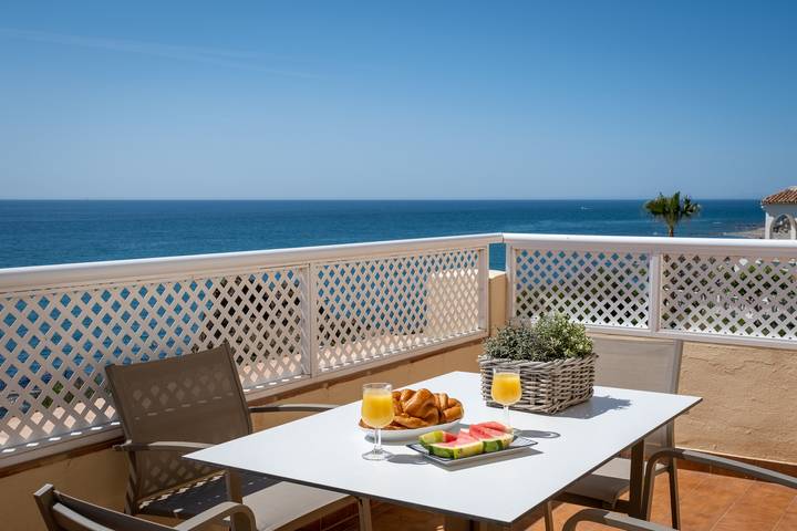 Ganze Wohnung, Alfresco Stays Mijas Costa Sea Billows in Playa El Bombo, Mijas