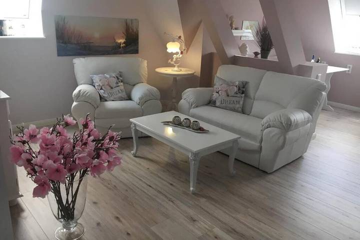 Ferienwohnung für 3 Personen, mit Terrasse und Sauna sowie Garten und Ausblick