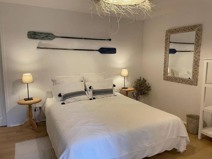 Location de vacances pour 2 personnes, avec Terrasse et Jardin ainsi que Piscine et Vue à Gargas - 4