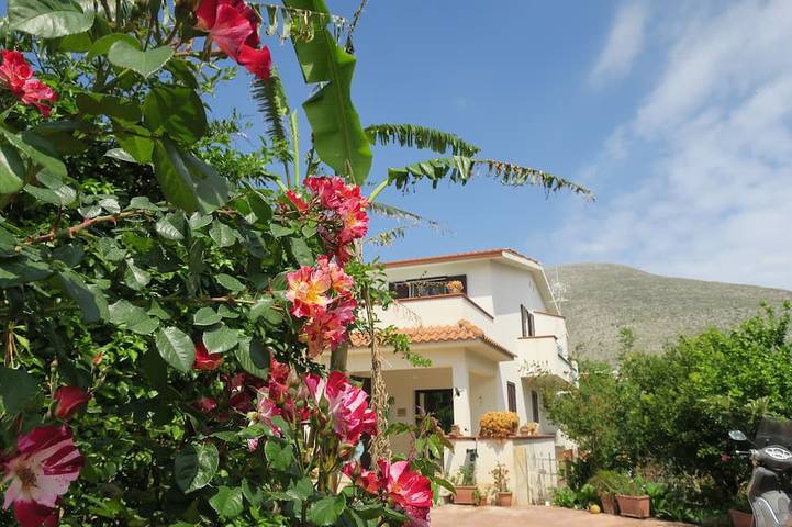 Villa pour 6 personnes, avec jardin et terrasse à Palerme