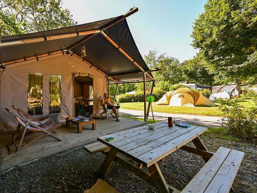 Camping Au Gré des Vents Sites et Paysages - Tienda de campaña 5 personas - Albergue Camelia in Rochefort-en-Terre, Región de Vannes