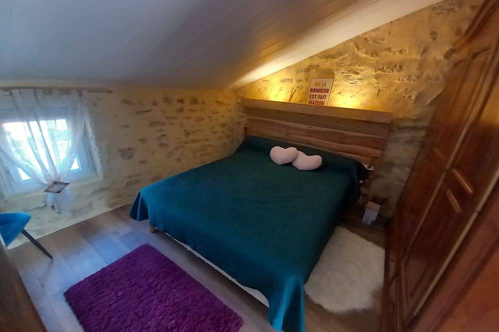 Appartement entier, Studio 1 Chambre Grillon A 2 Pas Du Centre in Grillon, Enclave de Valreas