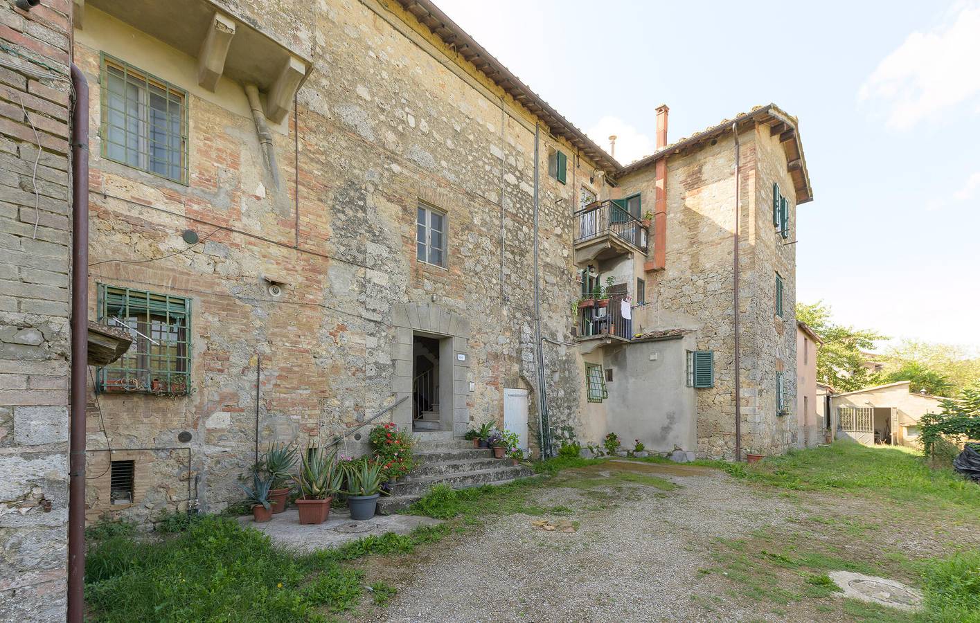 Geheel vakantieappartement, Gezellig appartement met parkeerplaats & WiFi | Loop naar het nabijgelegen restaurant in Monteroni d'Arbia, Provincie Siena