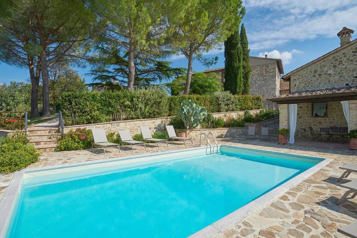 Location de vacances pour 10 personnes, avec piscine et jardin à Poggibonsi - 2