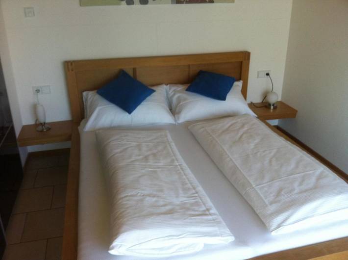Ferienwohnung für 2 Personen, mit Balkon und Terrasse sowie Garten und Seeblick in Hagnau am Bodensee - 4