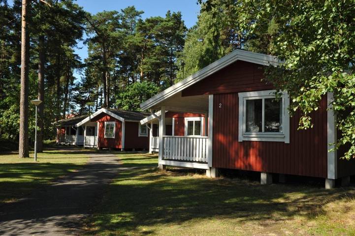 Lodge för 6 Personer, med utsikt och trädgård i Åhus