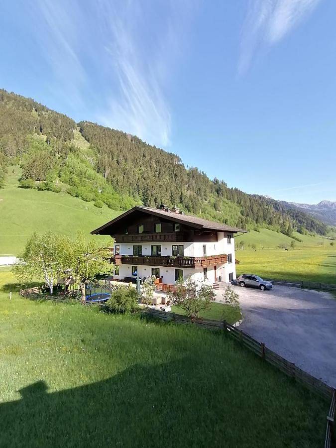 Vakantiewoning voor 2 personen, with sauna and tuin as well as uitzicht in Großarl