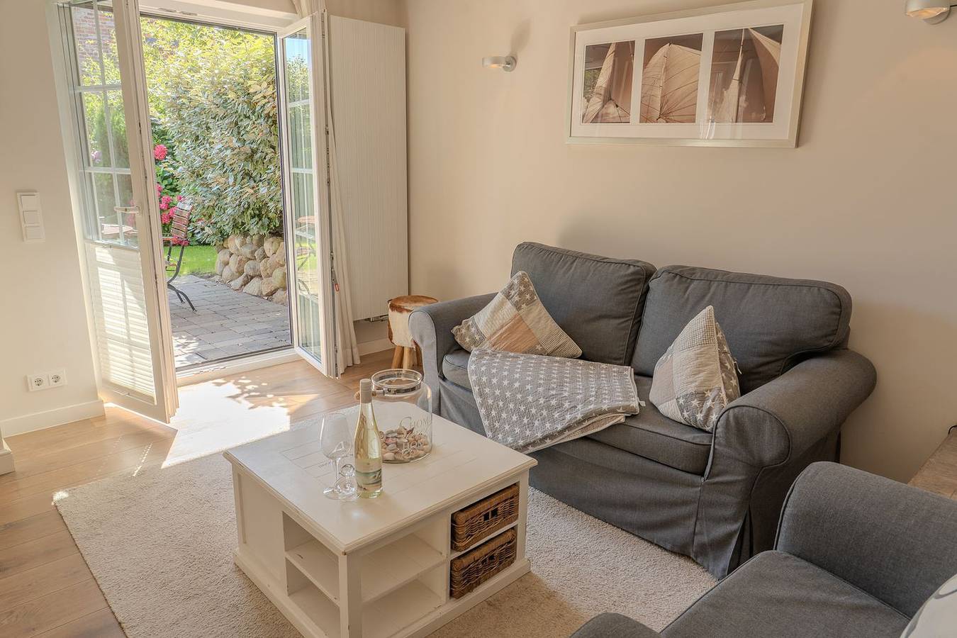 Ganze Wohnung, Moderne Ferienwohnung in List für zwei Personen mit Terrasse und Strandnähe in List (Sylt), Sylt