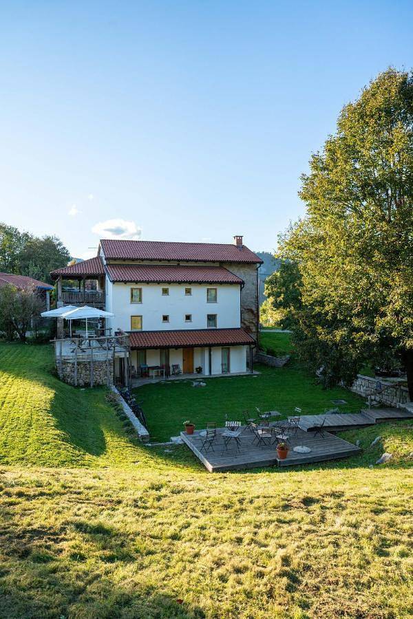 Location de vacances pour 4 personnes, avec jardin et vue, animaux acceptés à Kobarid