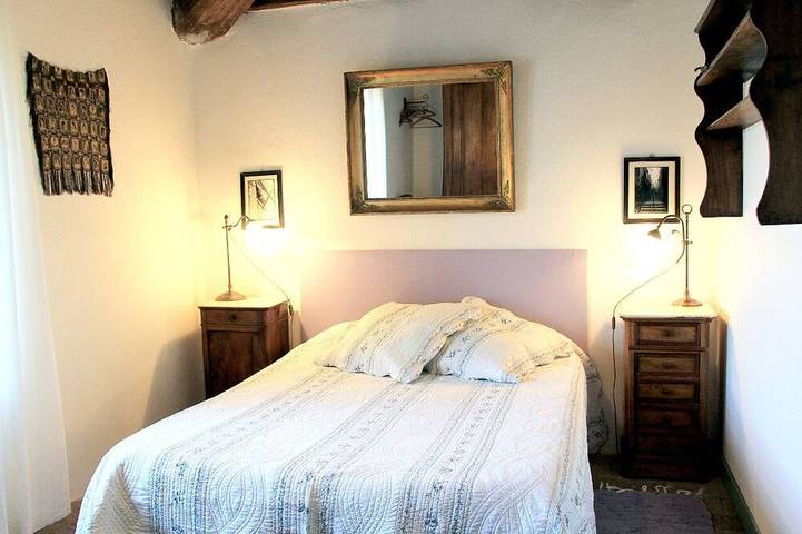 Gîte pour 12 personnes, avec piscine et jardin à Lussan - 4