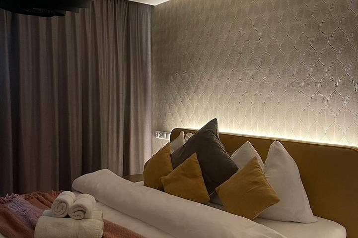 Ganze Wohnung, Luxury apartment with sauna - family and pet friendly in Tatranska Lomnica Ski Area, Vysoké Tatry