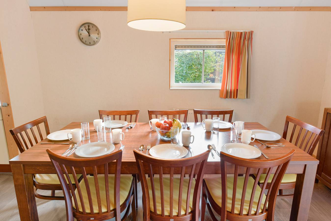 Bungalow für 8 Personen mit Terrasse in Drenthe