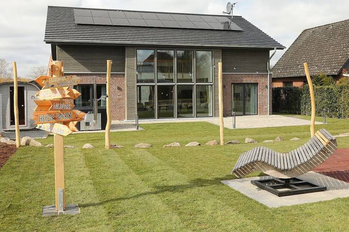 Villa für 20 Personen, mit Sauna und Garten in Niedersachsen