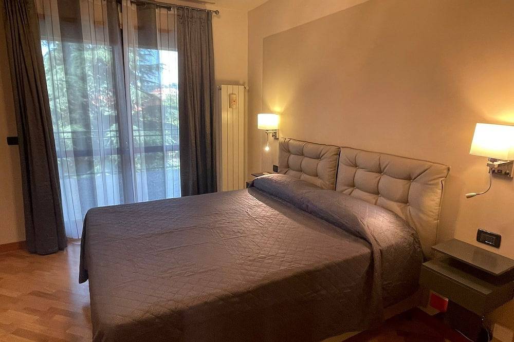 Apartamento entero, At the gates of Turin - free private parking in Moncalieri, Provincia de Torino