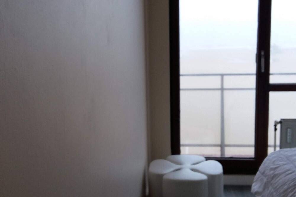 Appartamento intero, Appartamento di design vintage anni '70 con splendida vista sul mare in Città di Ostenda, Ostenda