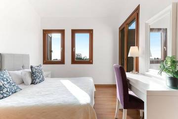 Villa for 4 People in Aphrodite Hills, South Cyprus, Photo 1