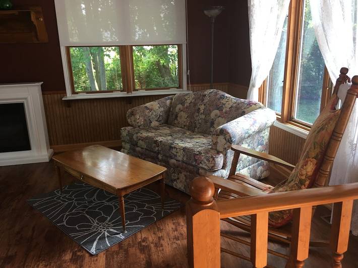 Vacation house for 6 people, with terrace and yard in Lake Erie (Canada)