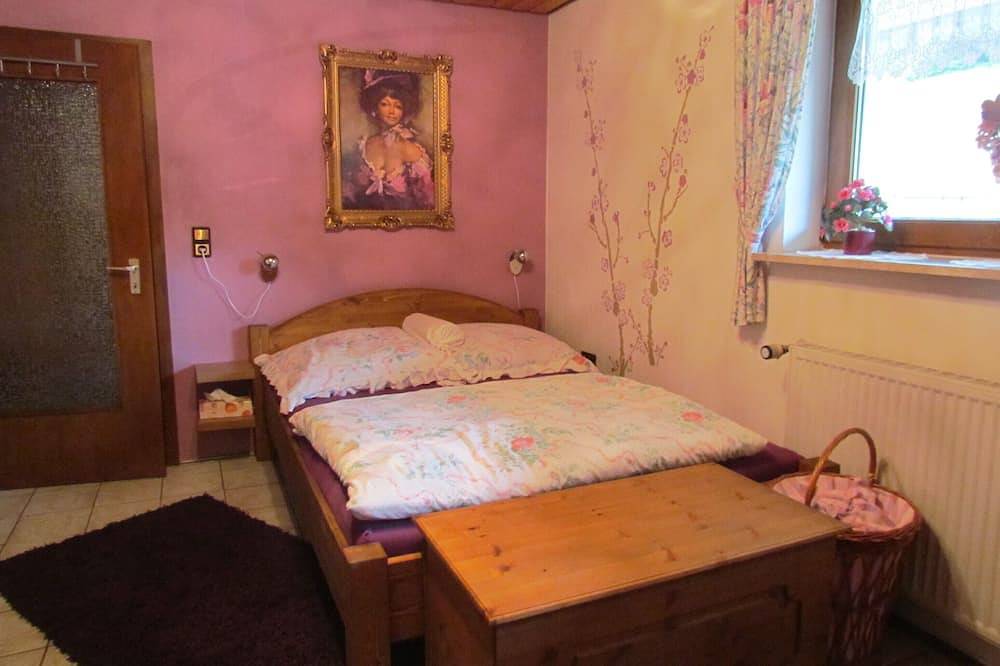 Ganze Wohnung, Gut ausgestattete Ferienwohnung in ruhige Waldrandlage in Ramberg, Südliche Weinstraße