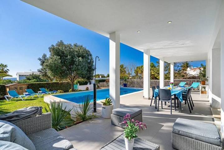 Casa de vacaciones para 6 personas, con Jardín en Binisafua
