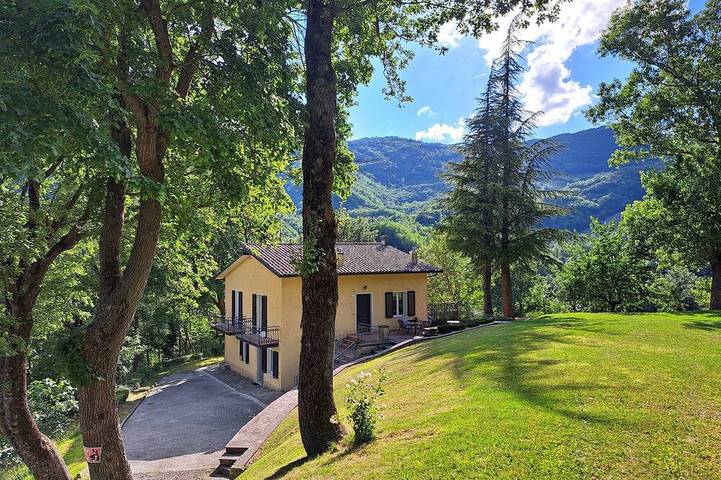 Casa vacanza per 5 persone, con giardino e balcone - 1