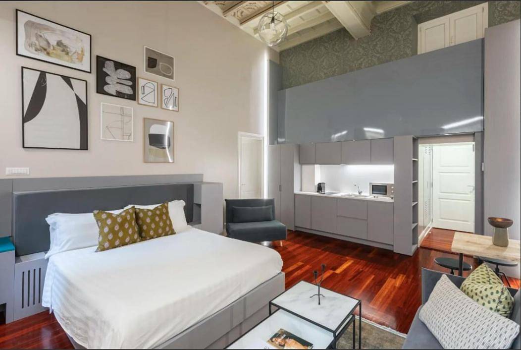 Croce Apartments in Centro de Roma, Roma