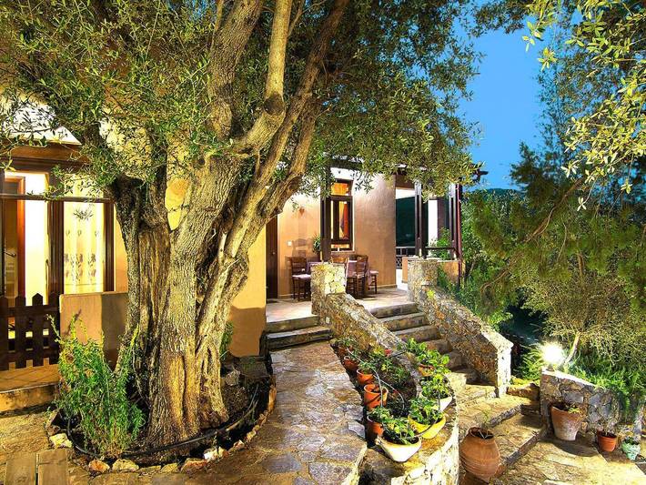 Ferienhaus für 6 Personen, mit Balkon/Terrasse und Pool sowie Terrasse in Chania und Umgebung - 4