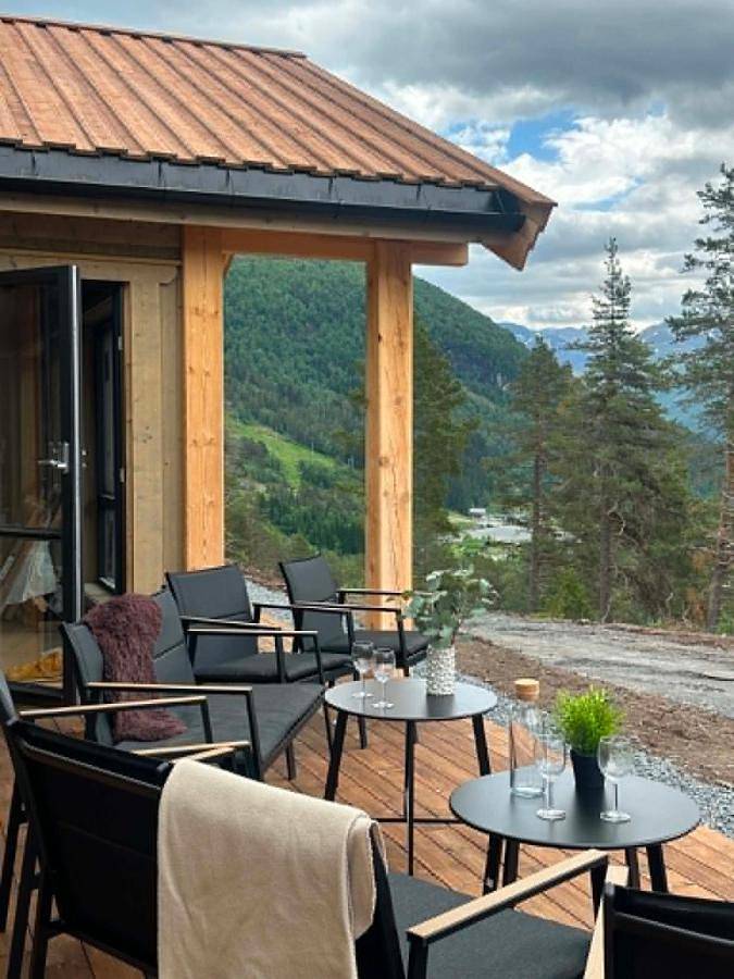 Cabin in a sunny area with a view in Stryn 