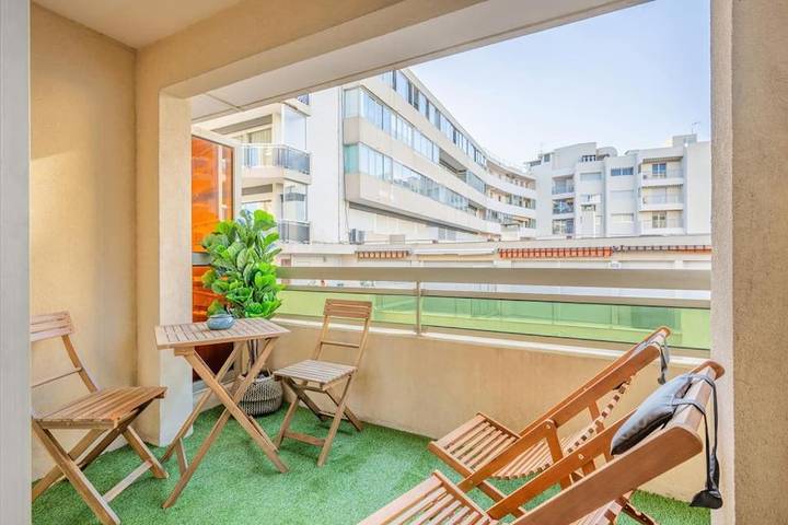 Gîte pour 4 personnes, avec balcon et vue dans Plage Beau Rivage Saint Raphael - 3