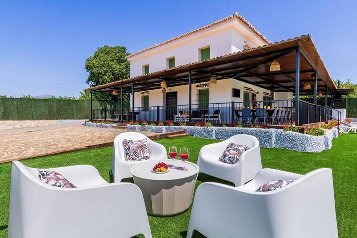 Casa rural para 14 personas, con piscina además de jardín y balcón en Pizarra - 4