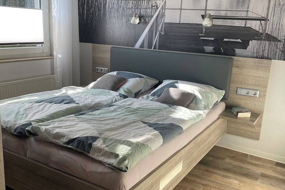 Ferienhaus auf separatem Grundstück direkt am Naturpark Mecklenburgische Schweiz in Dargun, Mecklenburgische Seenplatte