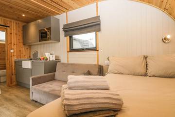 Cottage for 2 People in Barrow-in-Furness, Cumbria, Photo 2