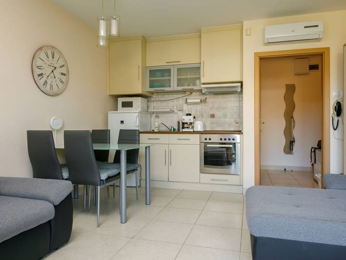 Ganze Wohnung, Karen in Balatonőszöd, Plattensee Südufer