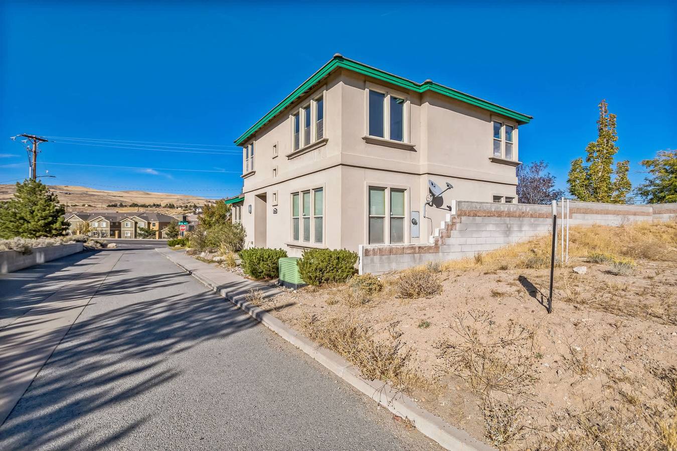 Beautiful Sunsets at 3Br Villa in Reno in Reno, Nevada
