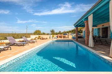 Villa for 6 People in Sukosan, Zadar, Photo 1