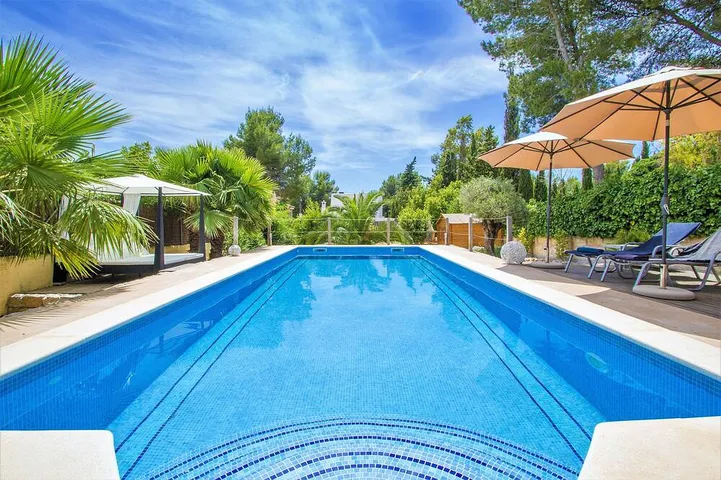 Villa pour 8 personnes, avec balcon et jardin - 1