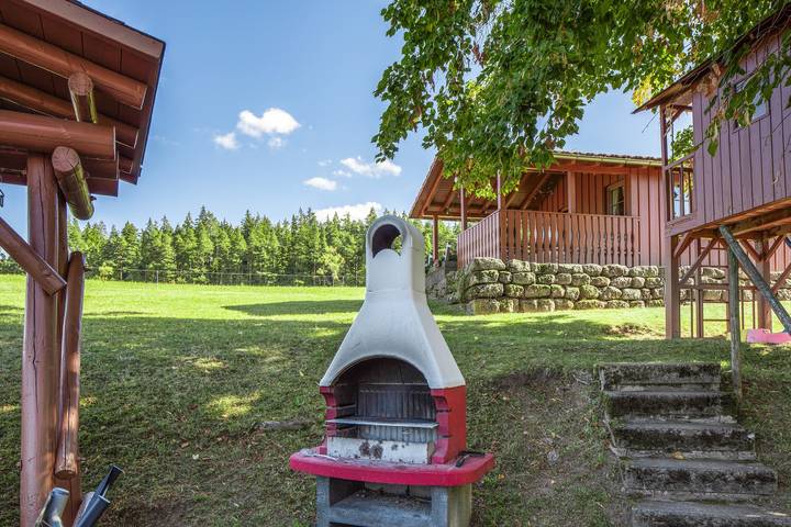Ganze Wohnung, Apartment Waldblick auf dem Bauernhof mit Terrasse, Grillplatz, Spielplatz und Blick ins Grüne in St. Georgen im Schwarzwald, Mittlerer Schwarzwald