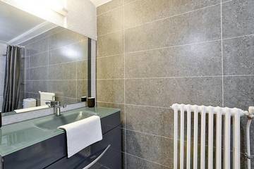 Gîte pour 4 Personnes dans Vallon-Pont-d'Arc, Gorges de l’Ardèche, Photo 2