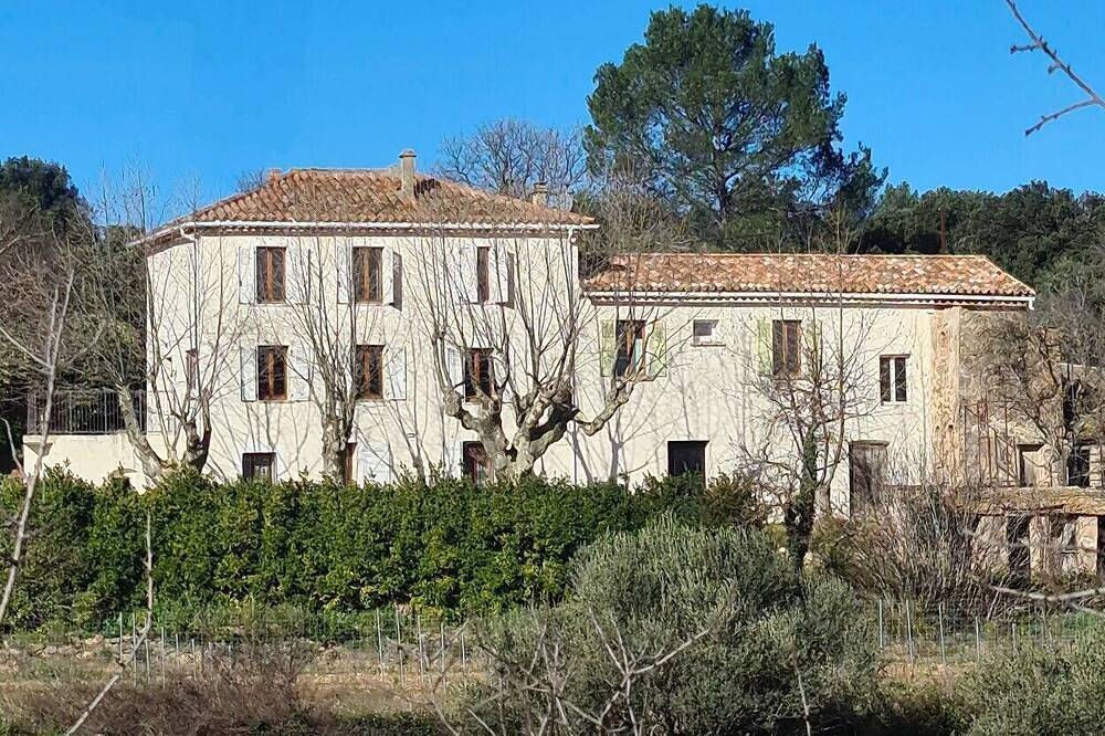 Entire apartment, Gîte Zen Avec Spa in Carnoules, Toulon region
