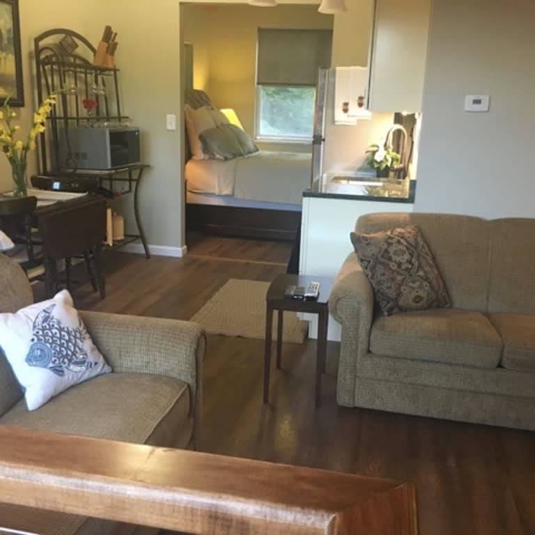 Ganze Wohnung, Northside Lage in Charlevoix Mi in Charlevoix, Charlevoix County