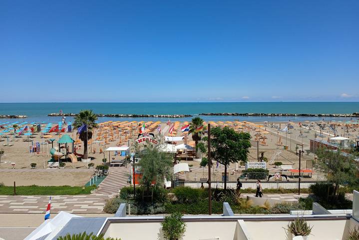 Appartamento vacanze per 6 persone, con Balcone/Terrazza a Rimini