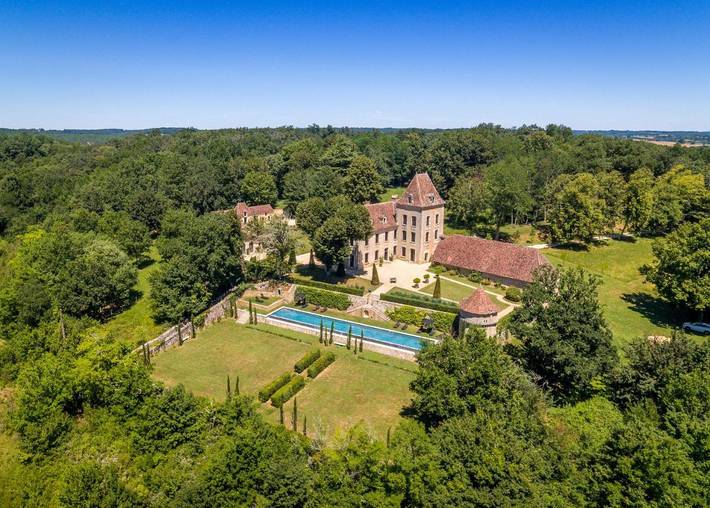 Hôtel pour 10 personnes, avec piscine ainsi que jardin et vue - 1