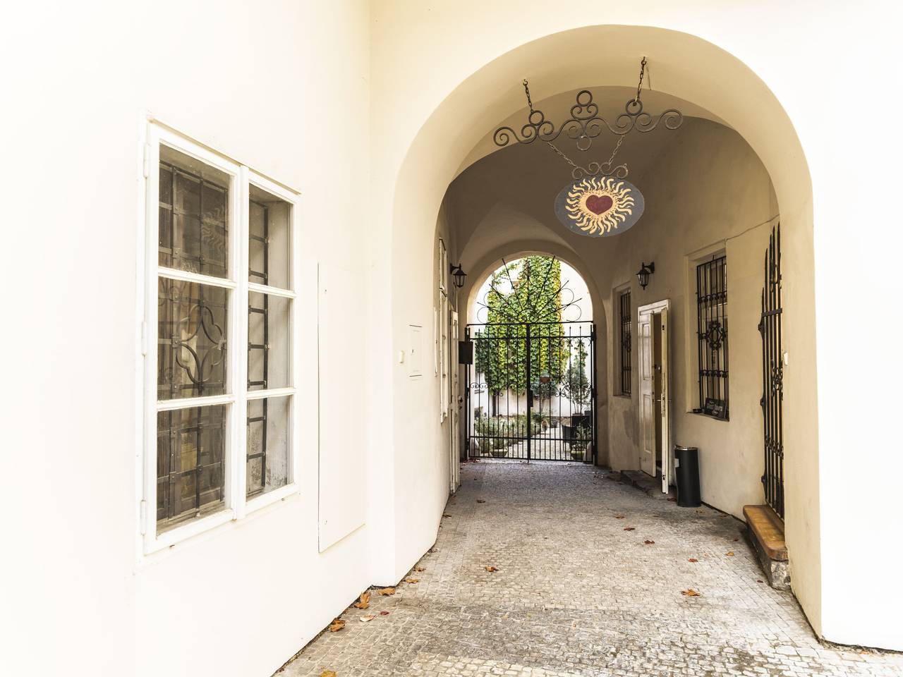 Entire apartment, Old Town home in Staré Město, Prague