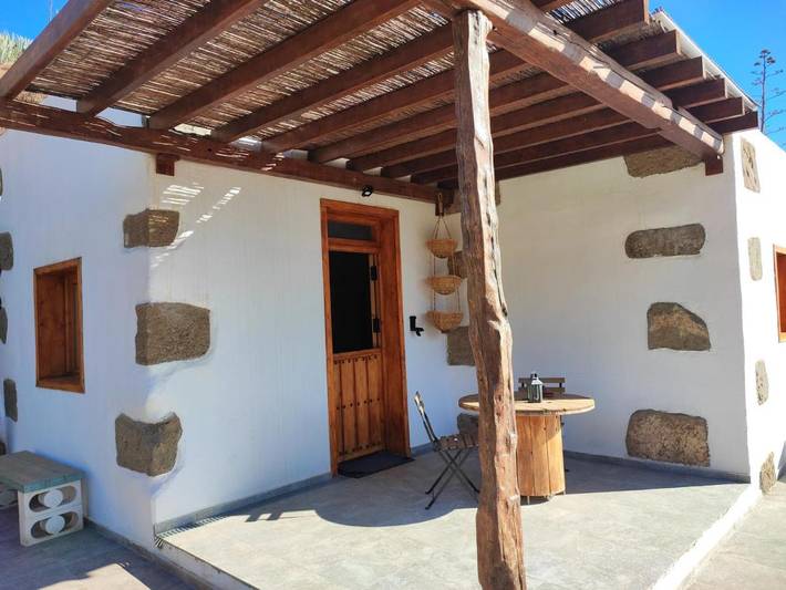 Apartamento para 3 personas, con Terraza y Jardín además de Piscina y Vistas en Ingenio